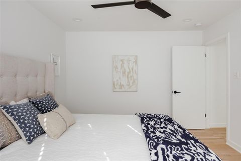 Tiny photo for 928 E 54th ST, Austin, TX 78751 (MLS # 5342989)