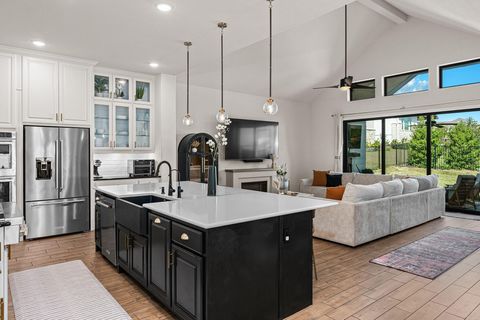 Tiny photo for 402 Sitlington LN, Austin, TX 78738 (MLS # 4127148)