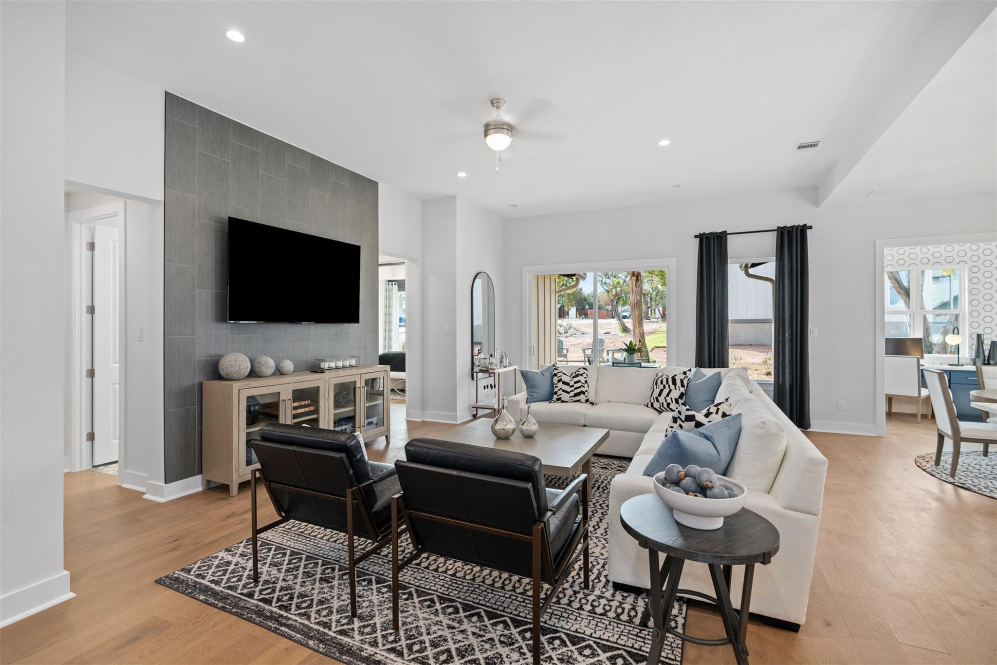 2187 Quiet Stables CIR