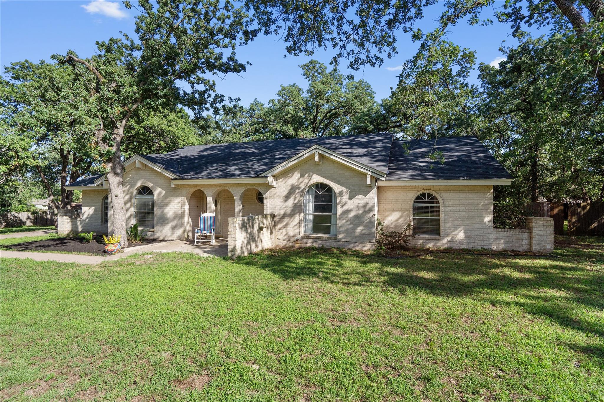 1601 O'Kelley RD