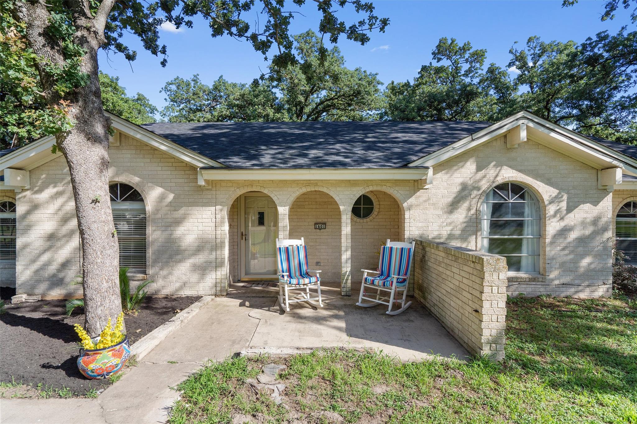 1601 O'Kelley RD
