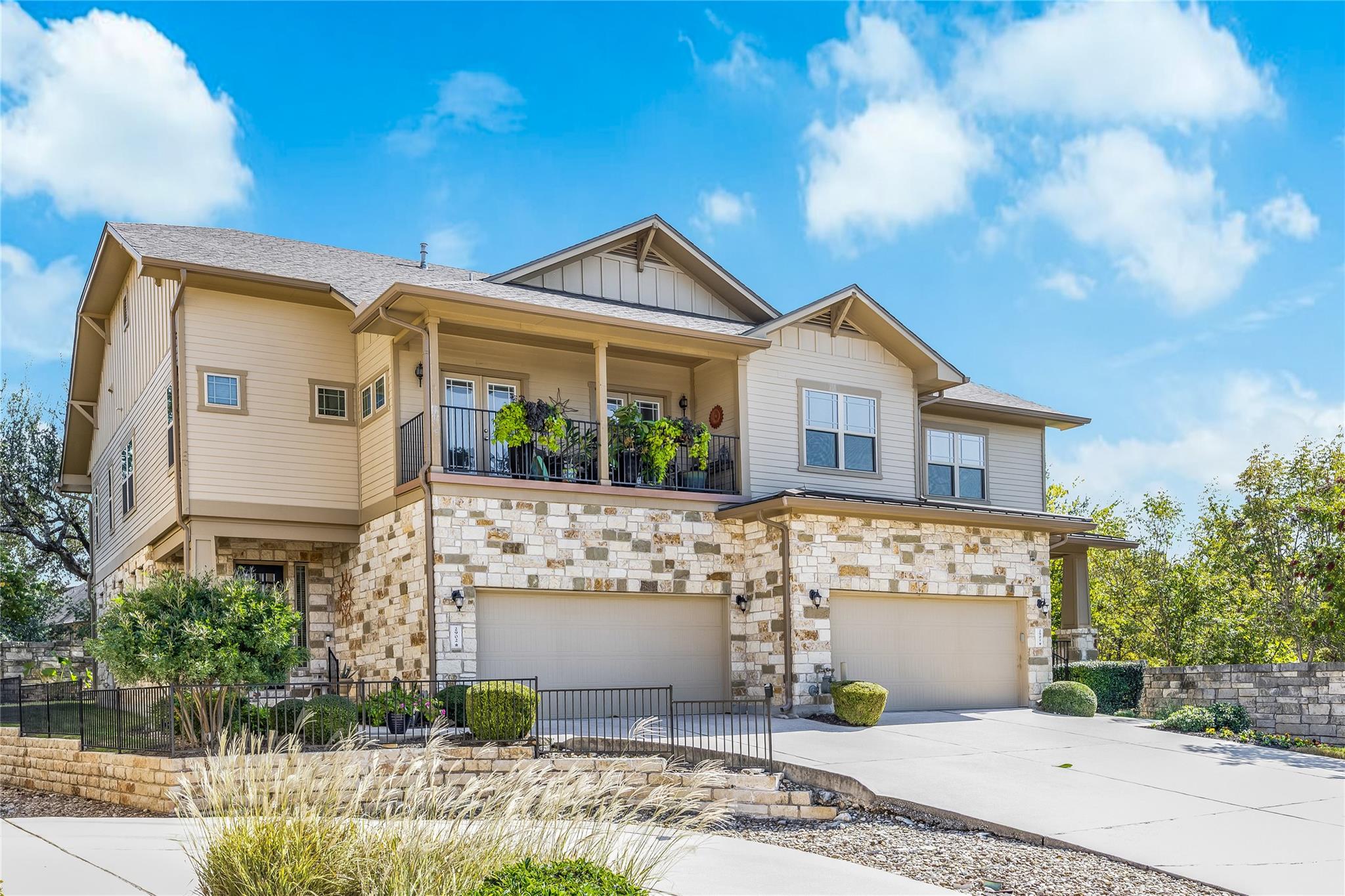 2930 Grand Oaks LOOP 2901