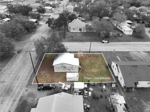 A home in Giddings