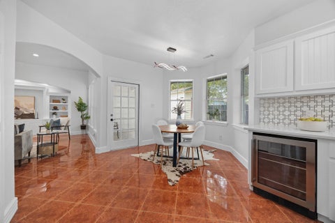 Tiny photo for 10901 Parkfield DR, Austin, TX 78758 (MLS # 8449743)