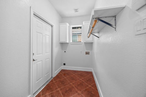 Tiny photo for 10901 Parkfield DR, Austin, TX 78758 (MLS # 8449743)