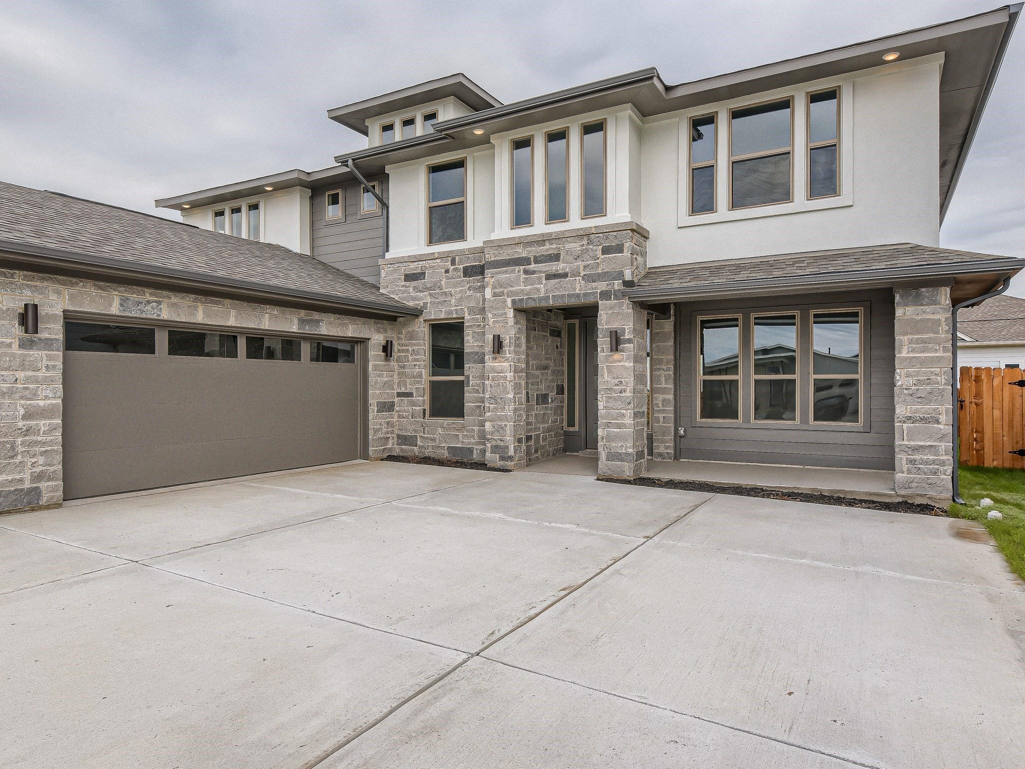 Austin, Texas 78744, United States, 4 Bedrooms Bedrooms, ,4 BathroomsBathrooms,Residential,Active,253054