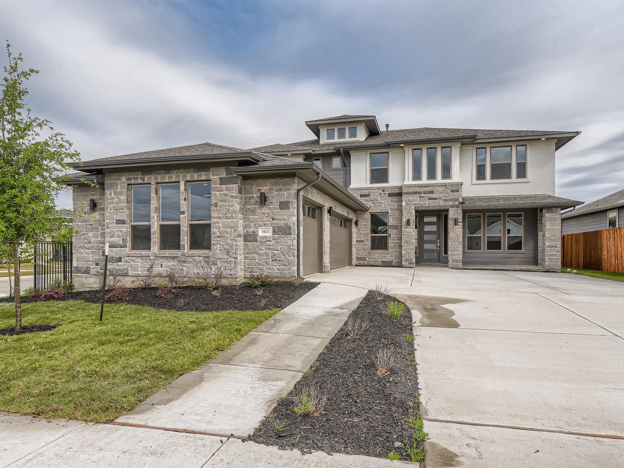 Austin, Texas 78744, United States, 4 Bedrooms Bedrooms, ,4 BathroomsBathrooms,Residential,Active,253054