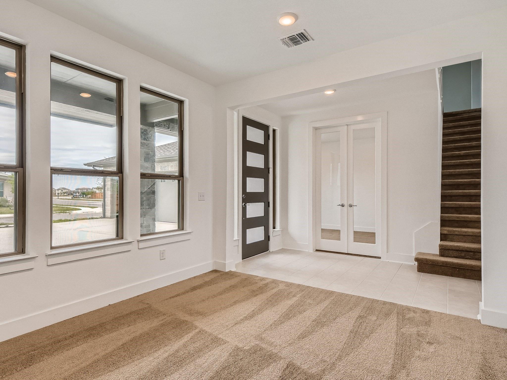 Austin, Texas 78744, United States, 4 Bedrooms Bedrooms, ,4 BathroomsBathrooms,Residential,Active,253054