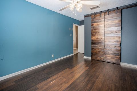 Tiny photo for 1720 Timber Ridge DR, Austin, TX 78741 (MLS # 9194814)