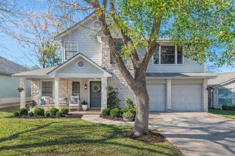 1807 Parkwood DR Leander TX 78641