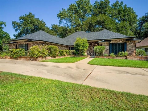 Photo of 279 Quail ST, Meadowlakes, TX 78654 (MLS # 8643110)
