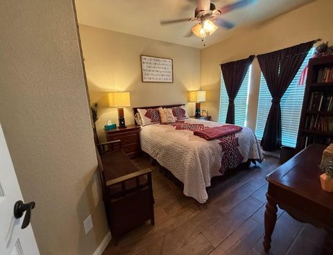 609 State Highway 123 N Stockdale TX 78160