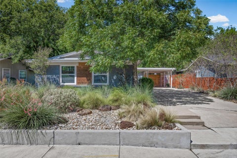 Photo of 1400 Westmoor DR, Austin, TX 78723 (MLS # 5082323)