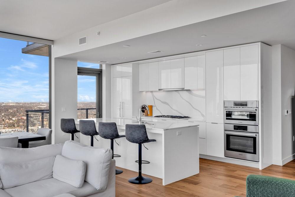 44 East Ave 4303