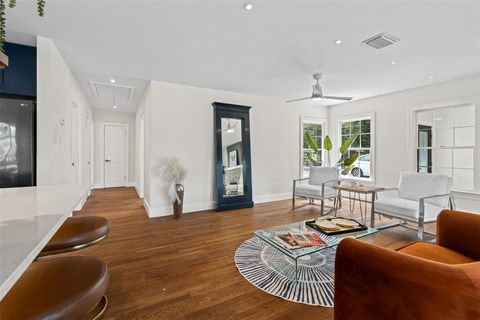 Tiny photo for 4406 Airport BLVD, Austin, TX 78722 (MLS # 8681270)