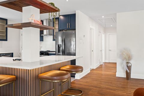 Tiny photo for 4406 Airport BLVD, Austin, TX 78722 (MLS # 8681270)