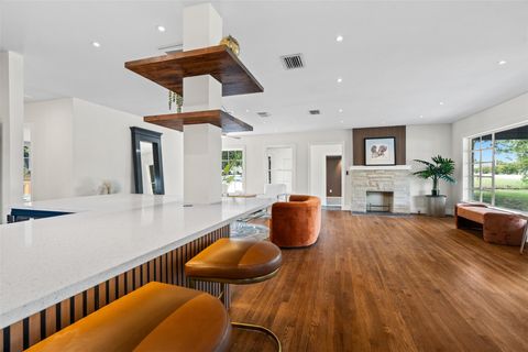 Tiny photo for 4406 Airport BLVD, Austin, TX 78722 (MLS # 8681270)