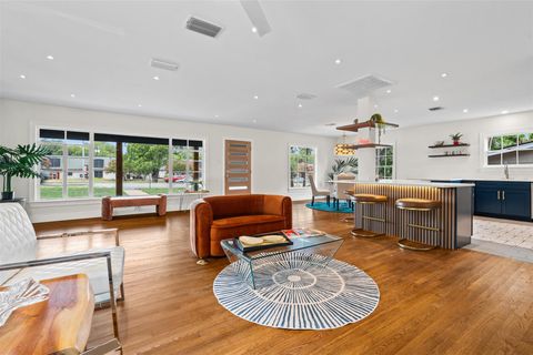 Tiny photo for 4406 Airport BLVD, Austin, TX 78722 (MLS # 8681270)