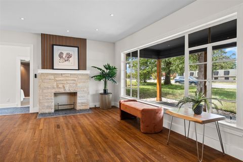 Tiny photo for 4406 Airport BLVD, Austin, TX 78722 (MLS # 8681270)