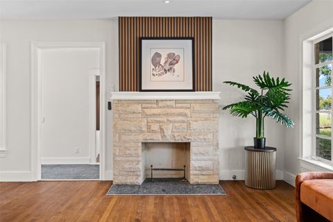 Tiny photo for 4406 Airport BLVD, Austin, TX 78722 (MLS # 8681270)