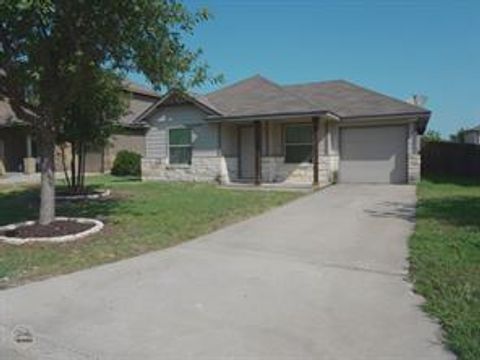 Photo of 412 Azurite DR, Jarrell, TX 76537 (MLS # 2951109)