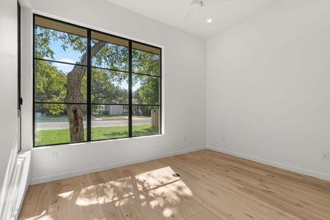 Tiny photo for 5908 Bull Creek RD, Austin, TX 78757 (MLS # 6933096)