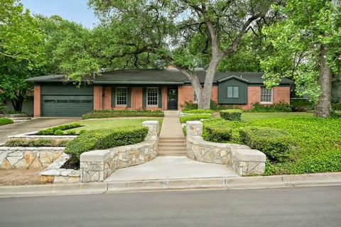 2615 Spring LN Austin TX 78703