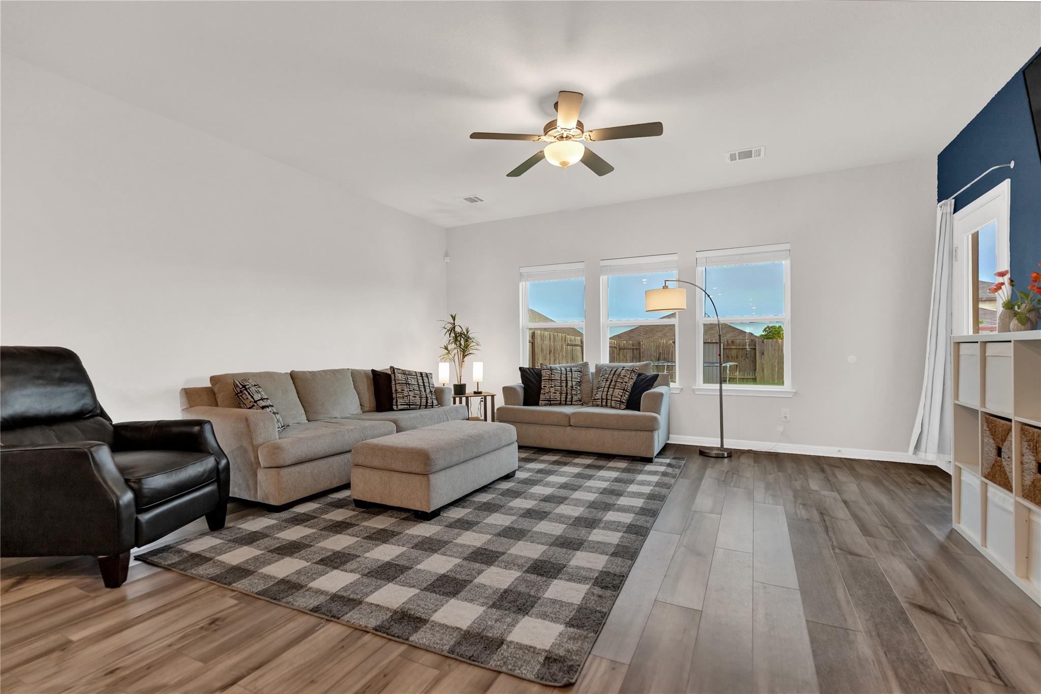 202 Grapefruit RD