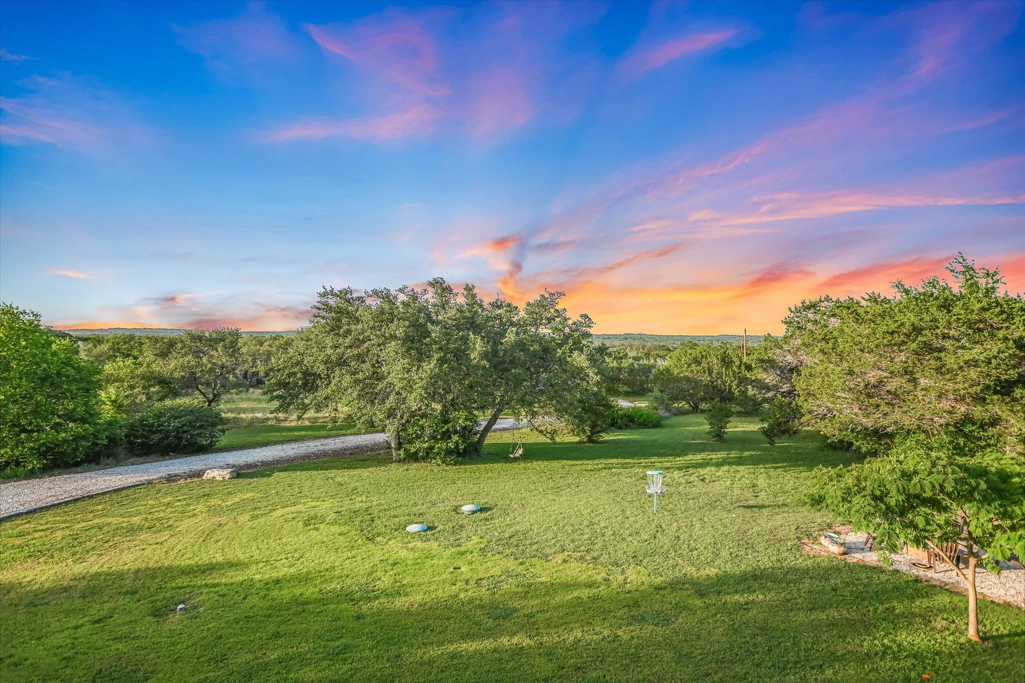 250 HIDDEN OAKS RD