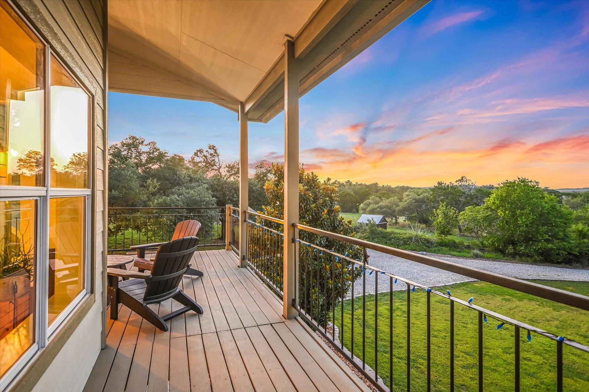 250 HIDDEN OAKS RD