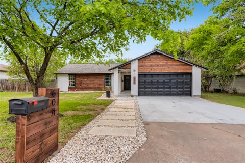 Photo of 604 Garden Path DR, Round Rock, TX 78664 (MLS # 9329841)
