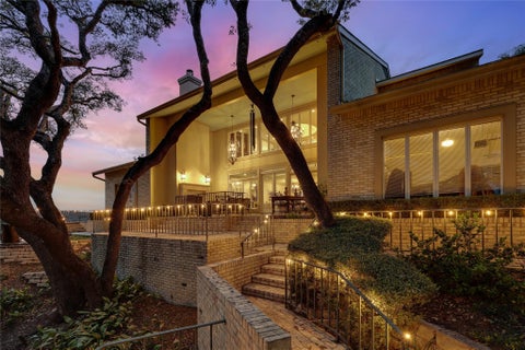 Photo of 3418 Mount Bonnell CIR, Austin, TX 78731 (MLS # 8329311)