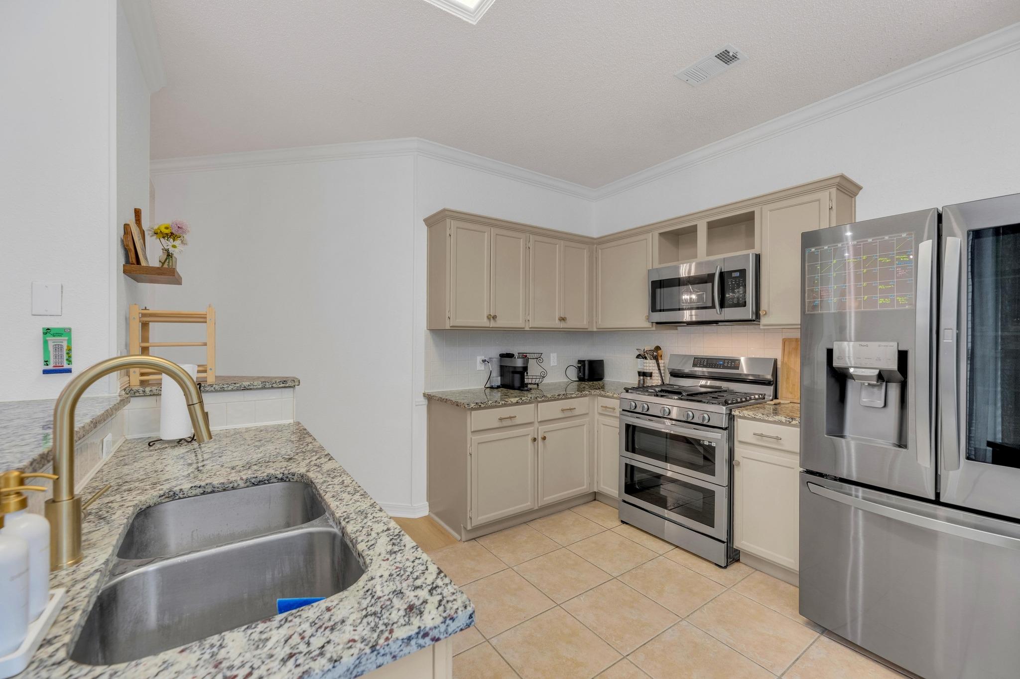 1137 Black Locust DR