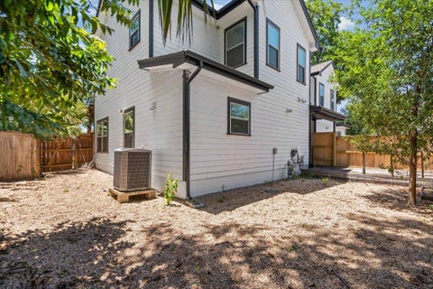 Tiny photo for 3304 E 5th ST #B, Austin, TX 78702 (MLS # 6006975)