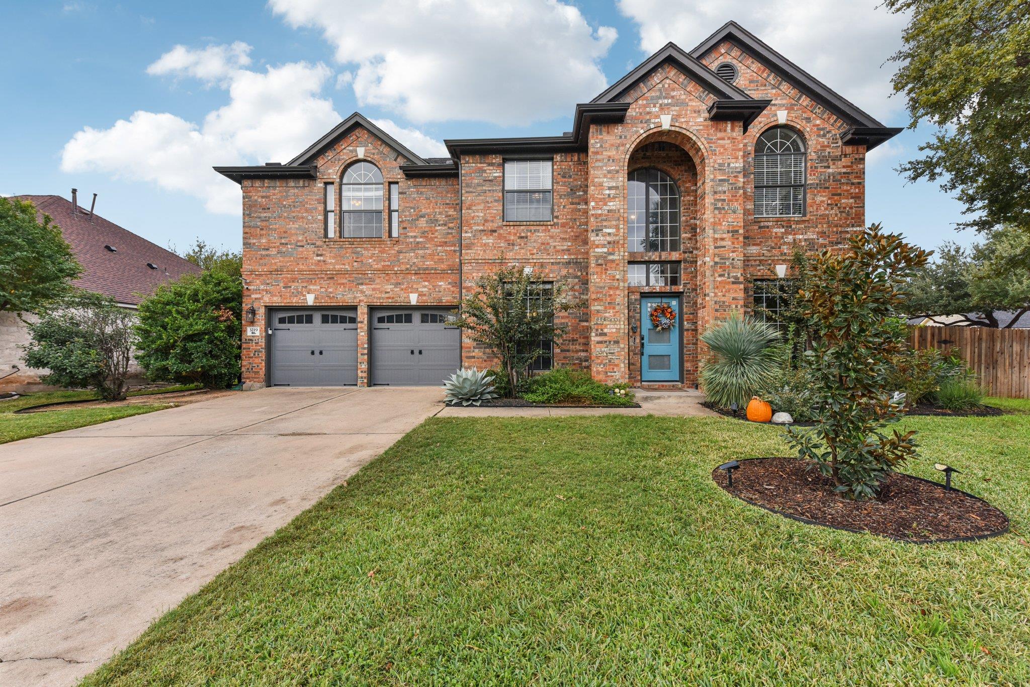 3219 Ash Glen LN