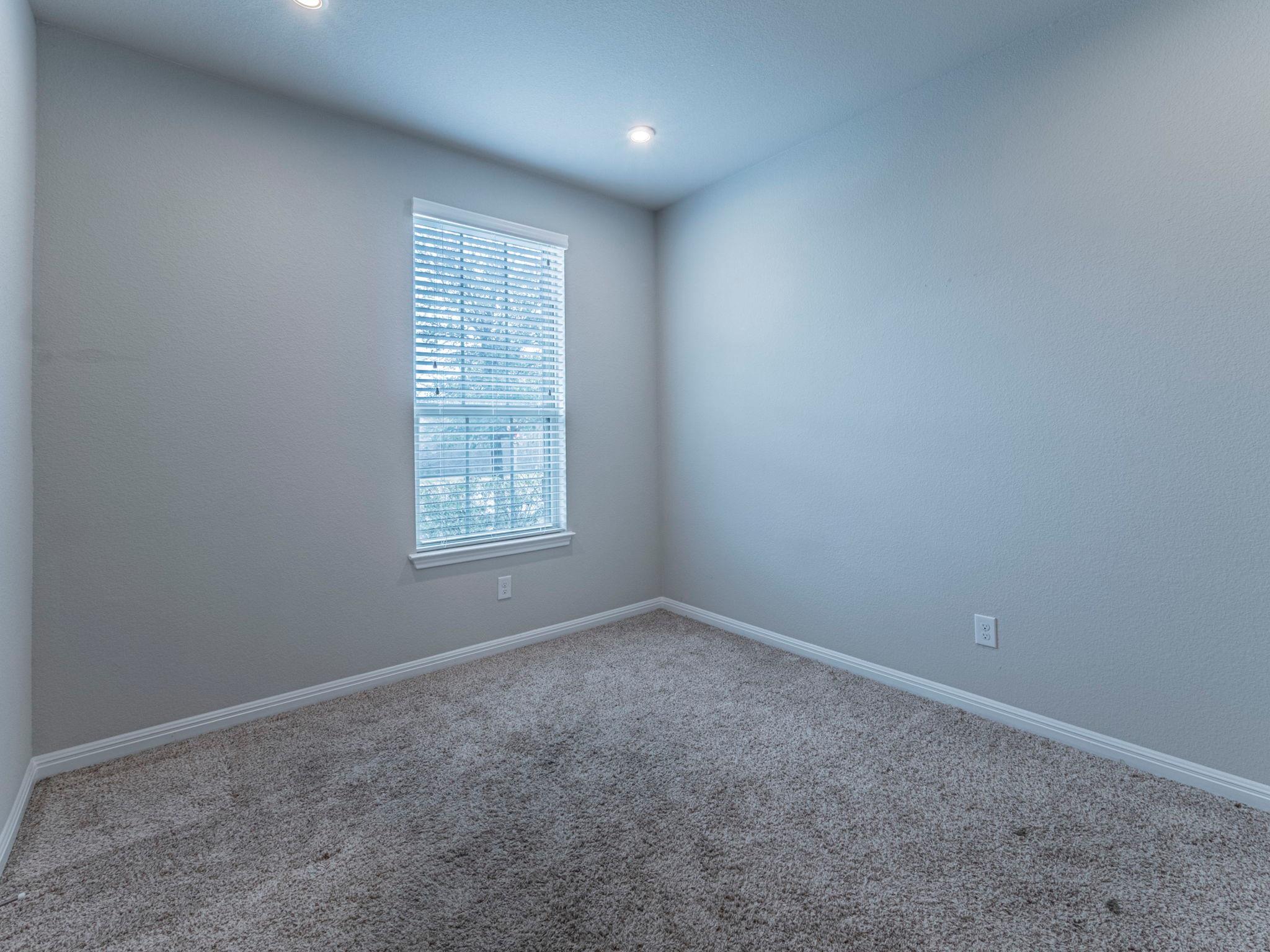 2429 Hat Bender LOOP