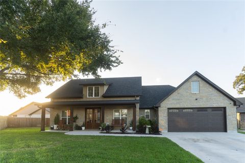 A home in Smithville