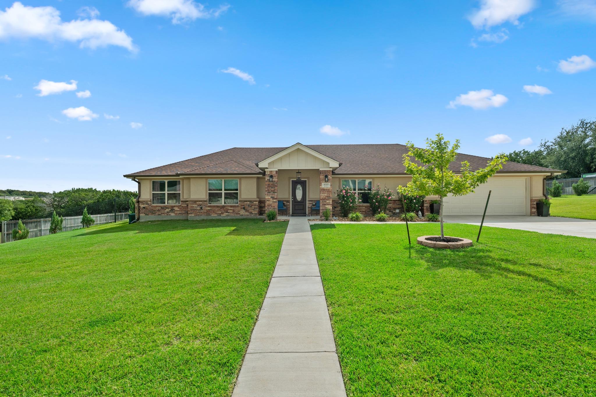 3915 Del Rey DR