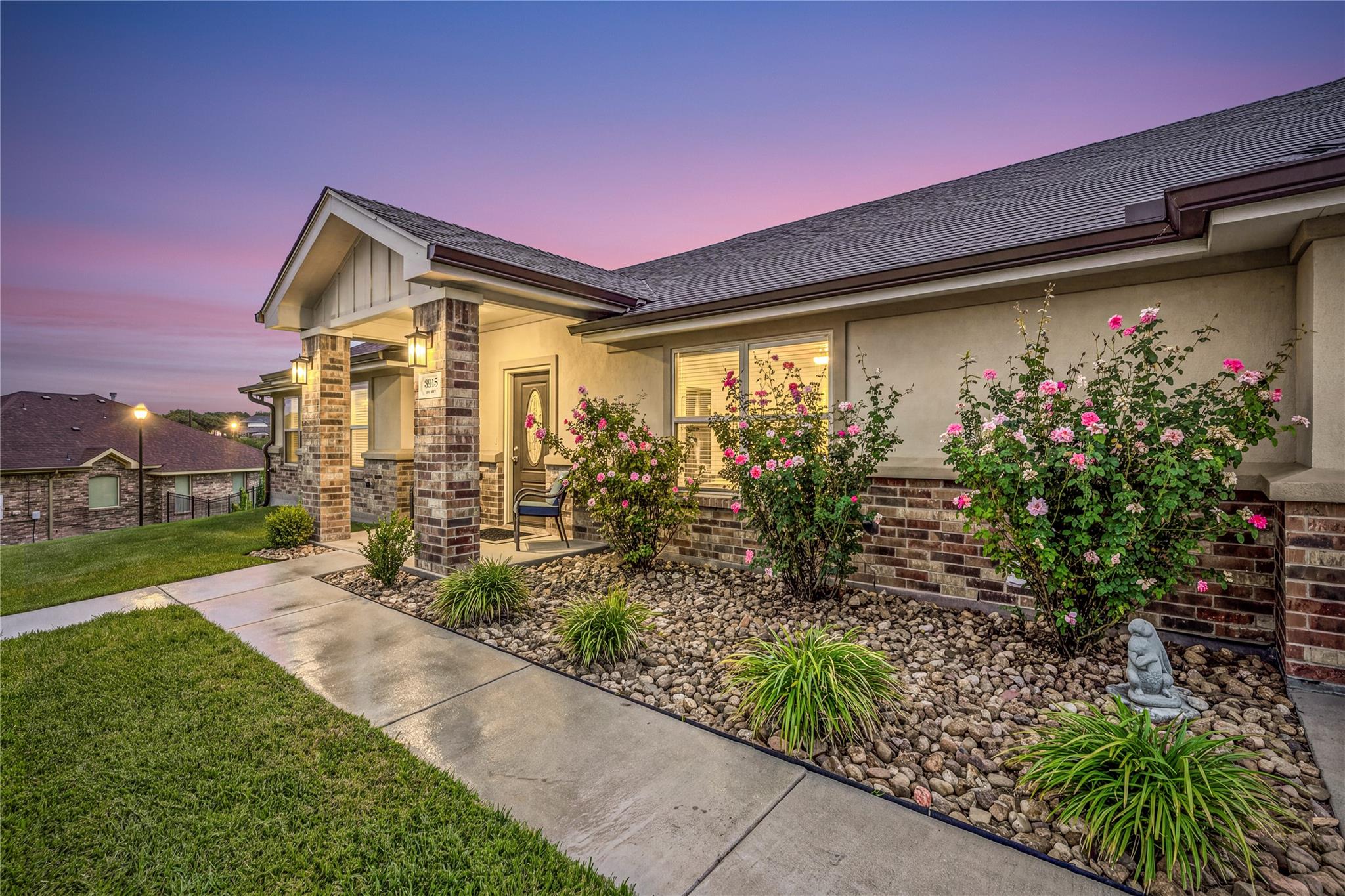 3915 Del Rey DR