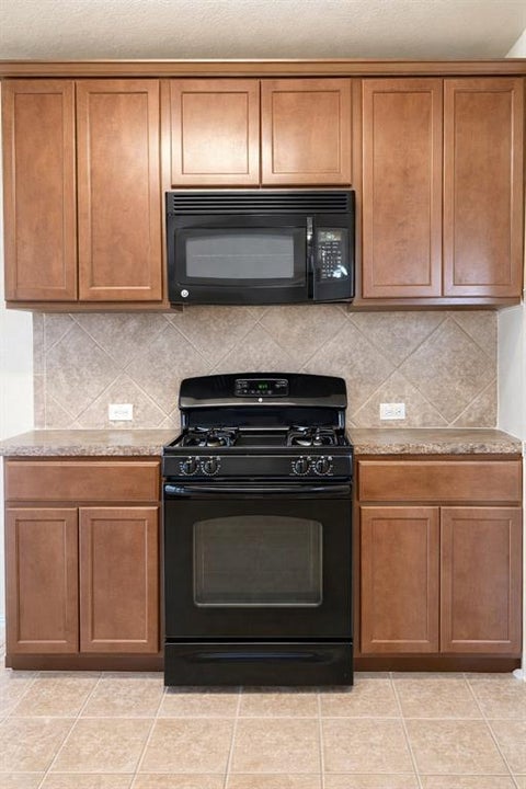 Tiny photo for 7108 Outfitter DR, Austin, TX 78744 (MLS # 2107391)