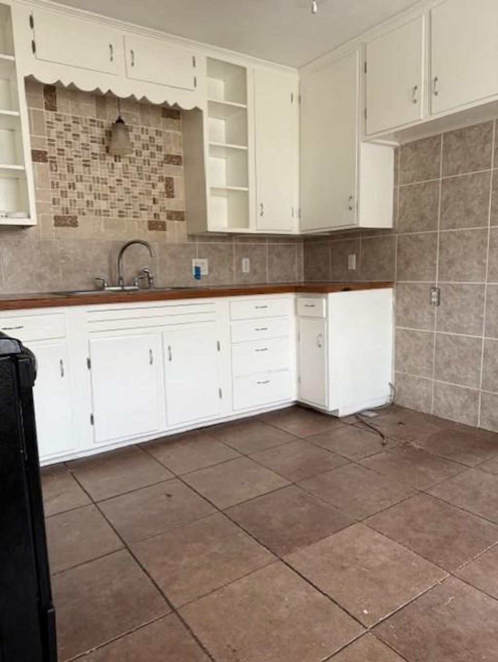 Photo of 1202 Clyde ST, San Marcos, TX 78666 (MLS # 9540884)