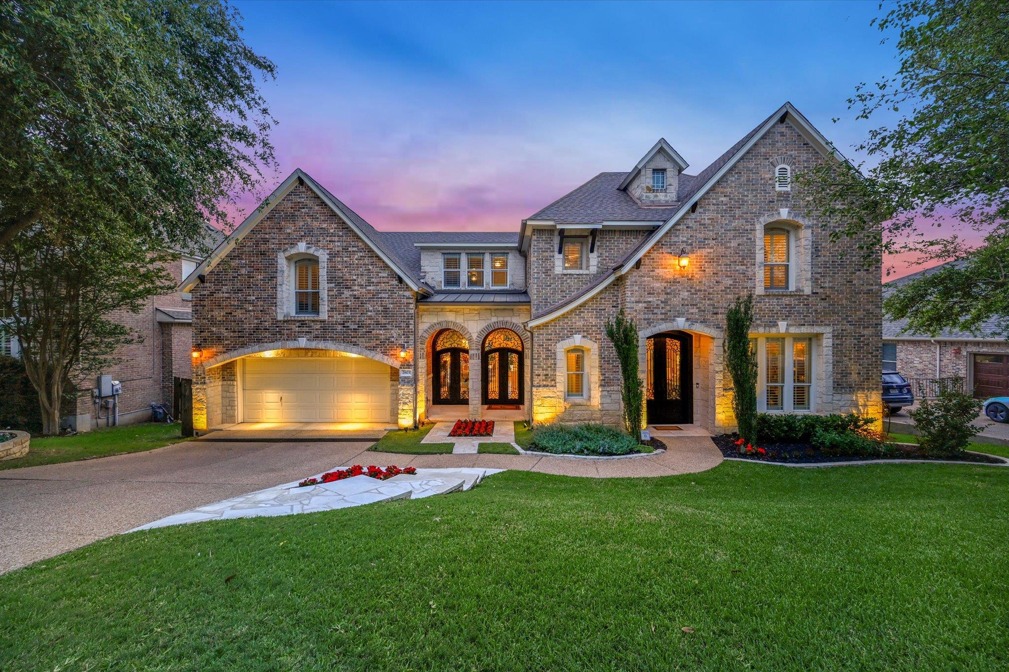 2803 Welton Cliff DR