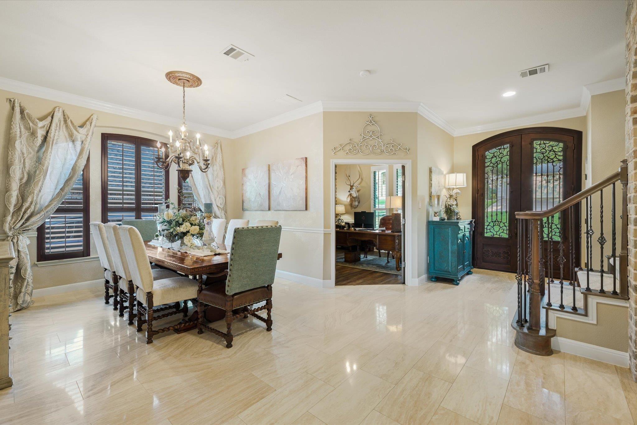 2803 Welton Cliff DR