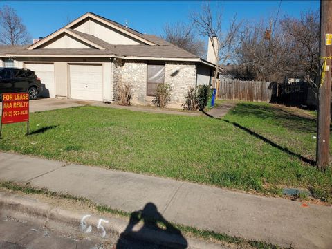 Photo of 1733 Horseshoe CIR, Round Rock, TX 78681 (MLS # 9627821)