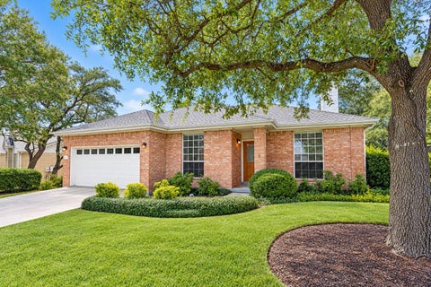 Photo of 6661 Ruxton LN, Austin, TX 78749 (MLS # 2136993)
