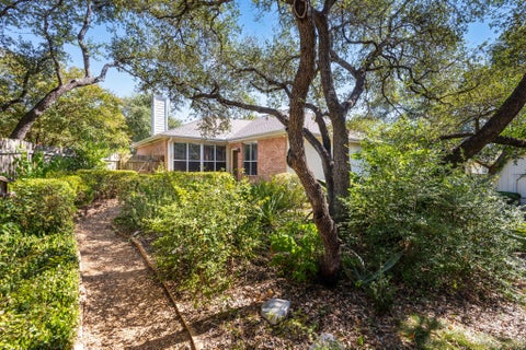 Tiny photo for 6661 Ruxton LN, Austin, TX 78749 (MLS # 2136993)