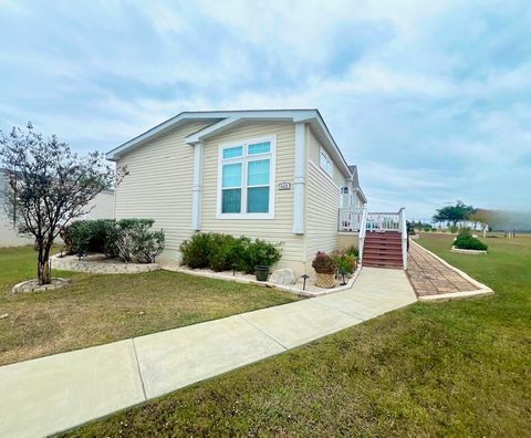 A home in Del Valle