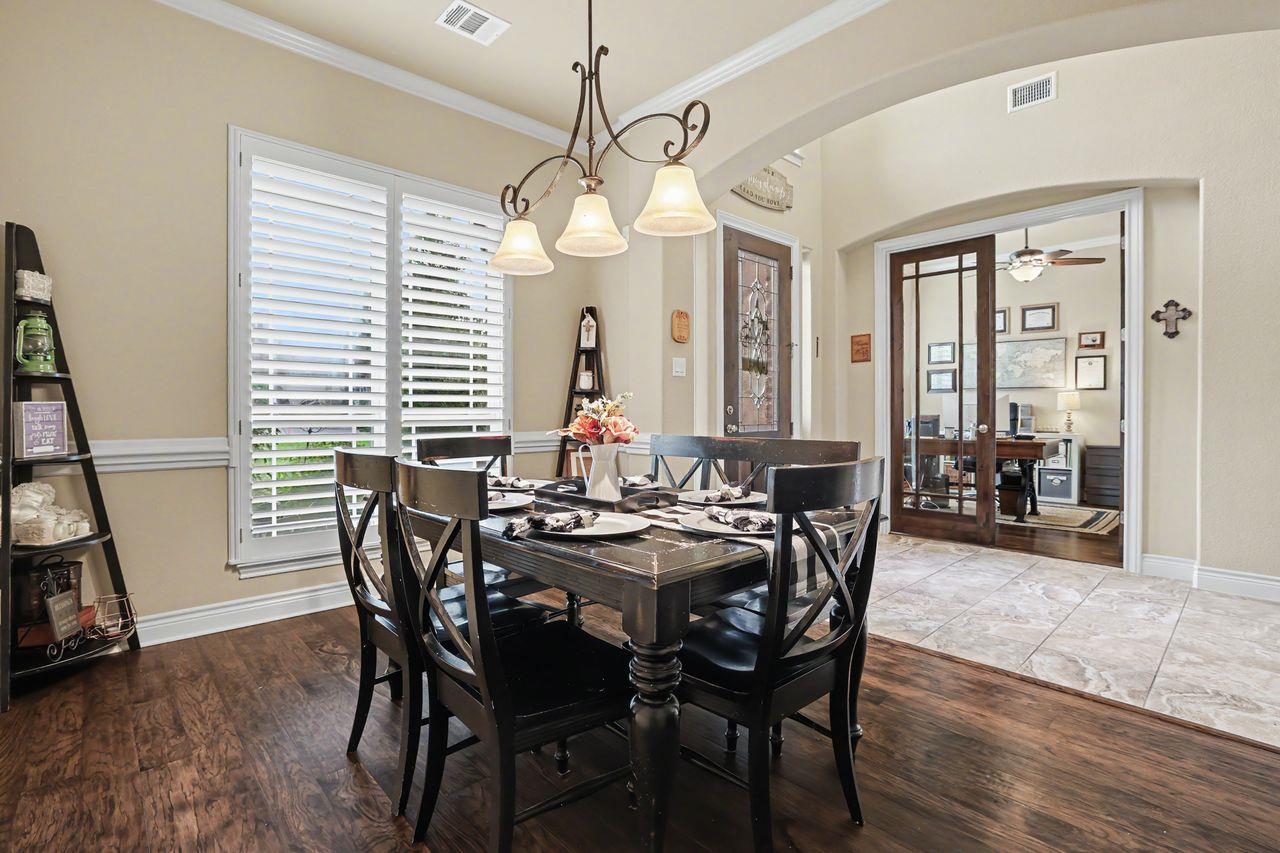 1919 Mulligan DR