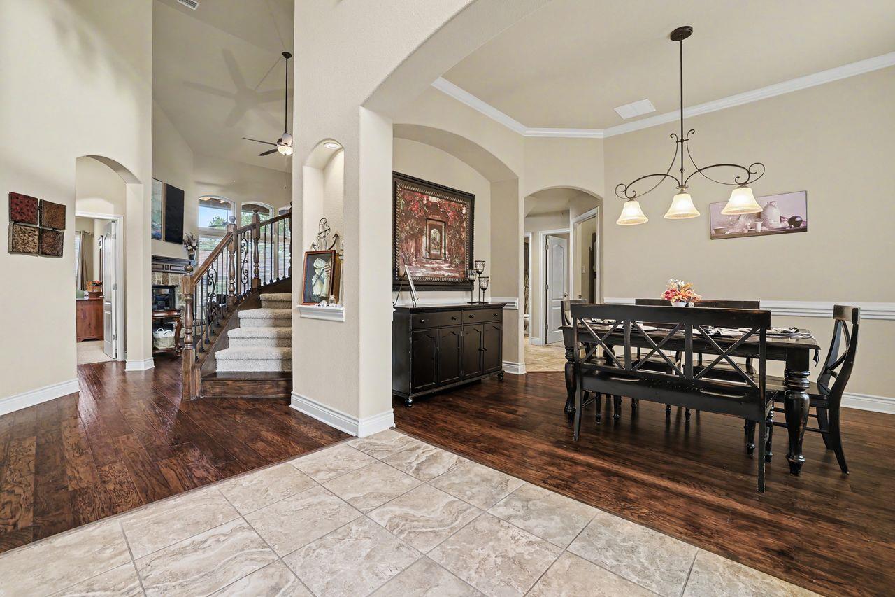 1919 Mulligan DR