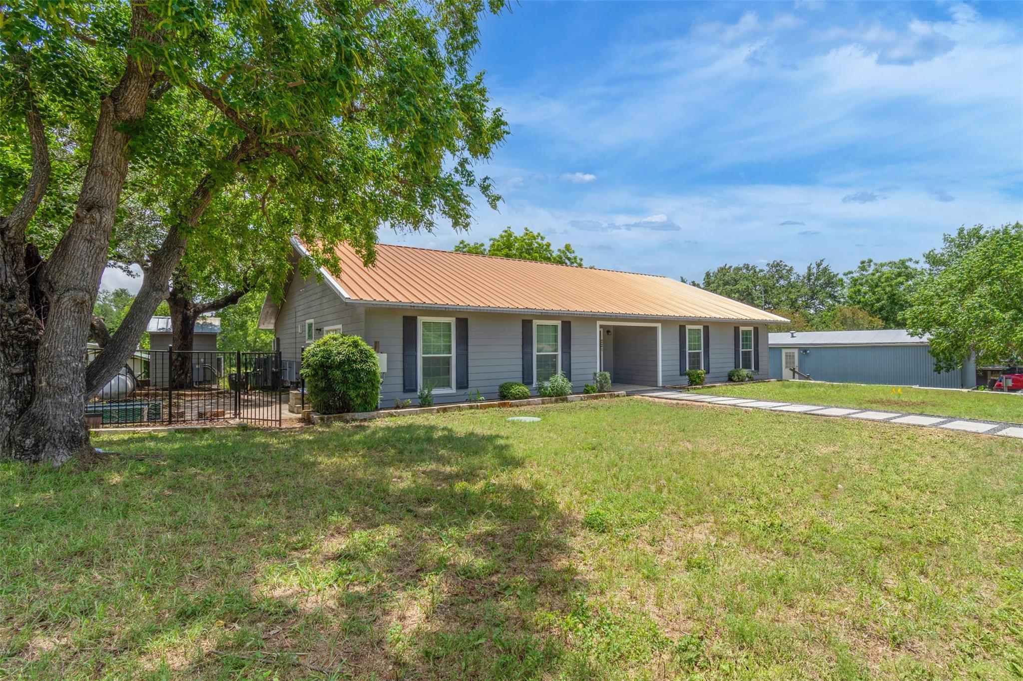 221 County Road 136C